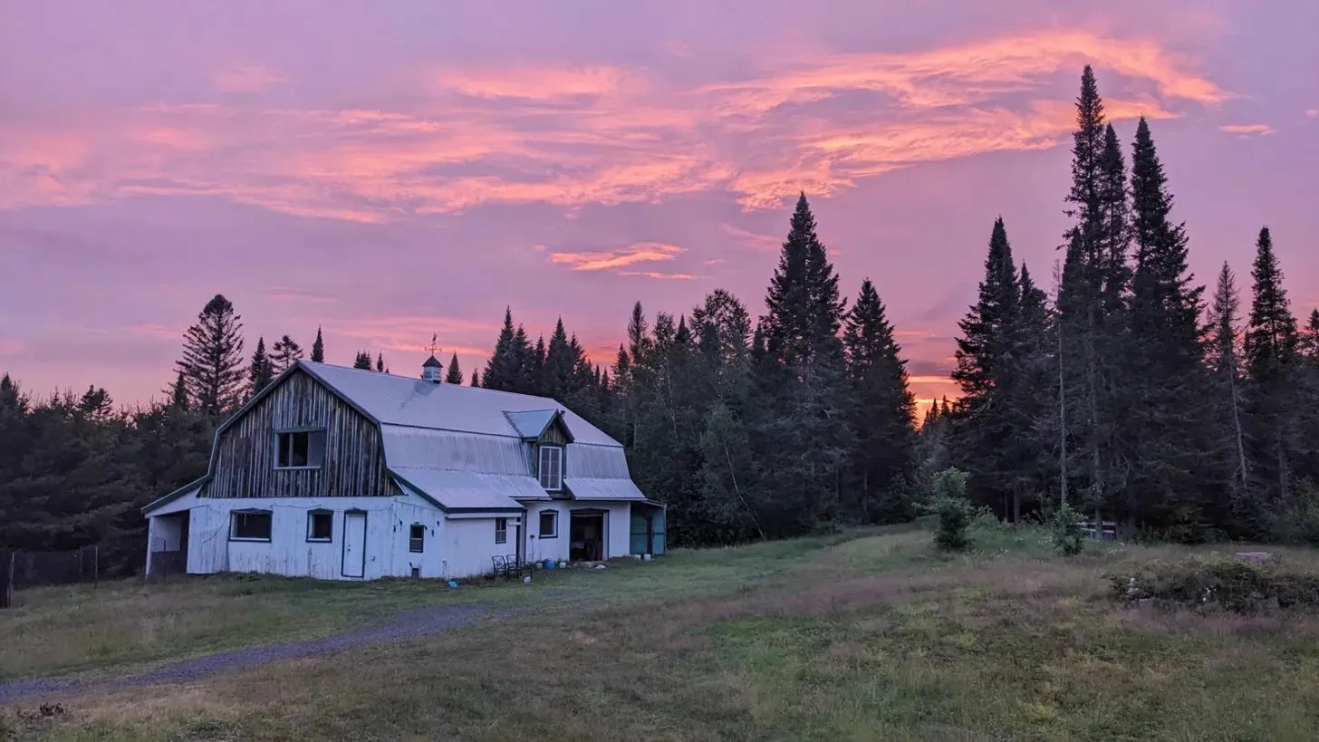 La Grange au coucher de soleil